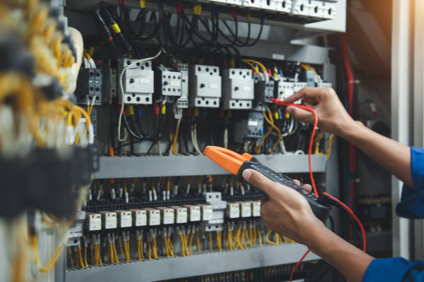 Best Circuit Breaker Repair  in Edina, MN
