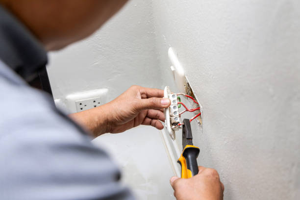 Best Industrial Electrical Services  in Edina, MN